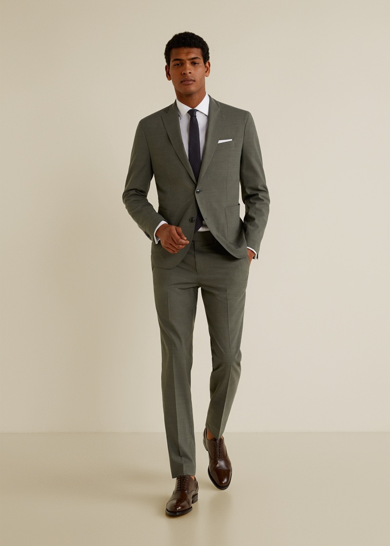 Model Tidiou M'Baye wears Mango's washable suit.