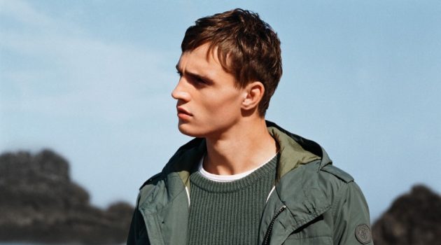 Julian Schneyder Hits the Beach for Marc O'Polo Spring '19 Campaign Julian Schneyder stars in Marc O'Polo's spring-summer 2019 campaign.