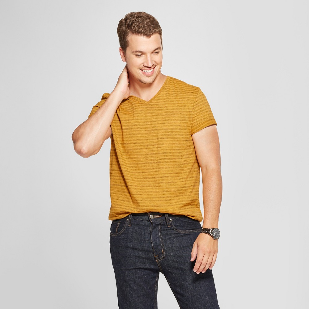 goodfellow v neck