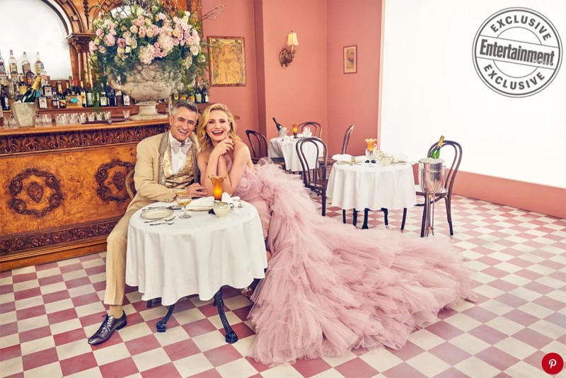 Cameron Diaz joins Rupert Everett for a picture. » The Cast of 'My Best Friend's Wedding' Reunites for Entertainment Weekly Cameron Diaz joins Rupert Everett for a picture.