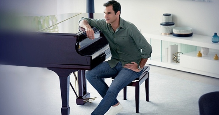 Connecting with UNIQLO, Roger Federer sports the brand's EZY jeans.