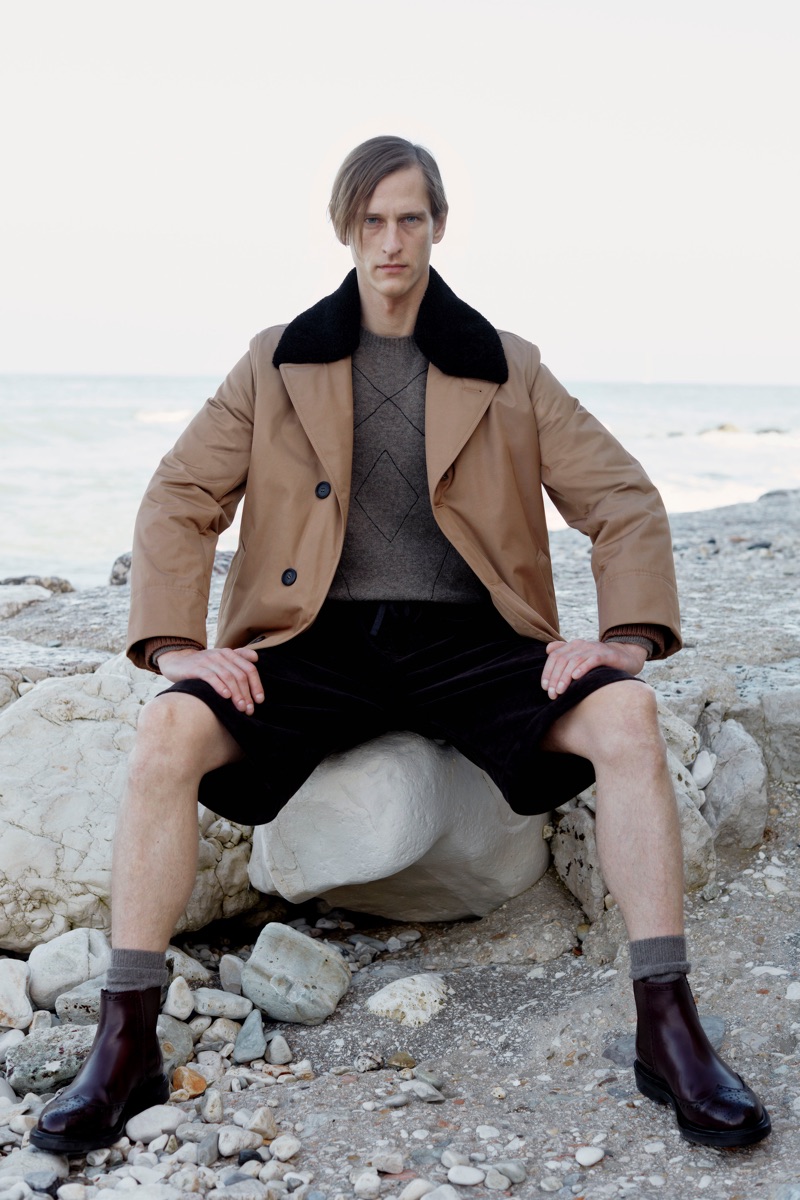 Front and center, Rogier Bosschaart models a pre-fall 2019 outfit by Salvatore Ferragamo.