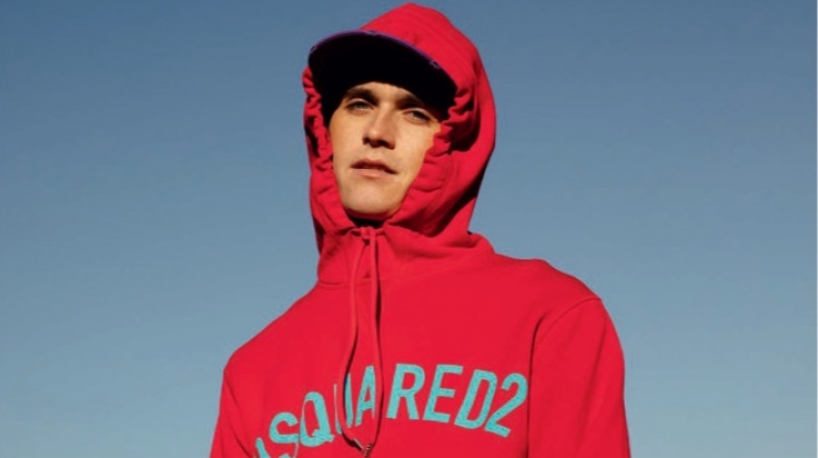Anders Hayward Charms in Sporty Styles for Icon Panorama