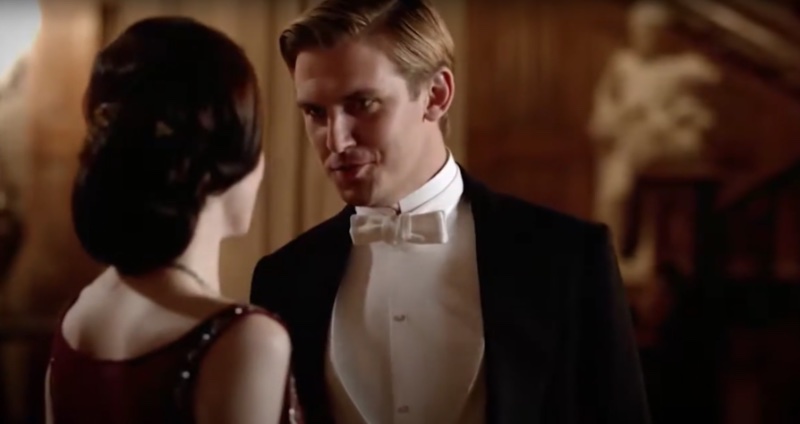 British actor Dan Stevens dons 1920s formal wear as the character Matthew Crawley in Downton Abbey.