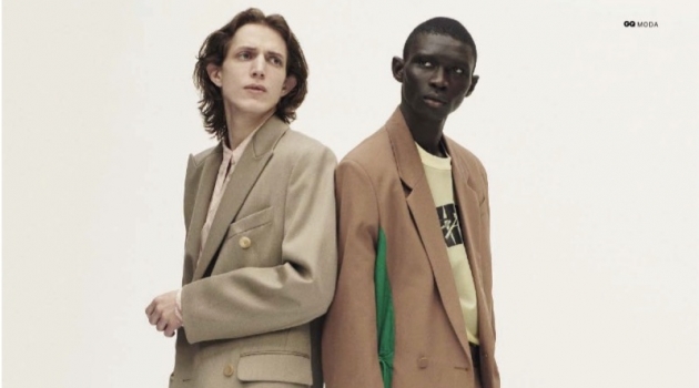 Xavier Buestel, Fernando Cabral + More Embrace Light Tailoring for GQ Italia Models Xavier Buestel and Fernando Cabral star in an editorial for GQ Italia.