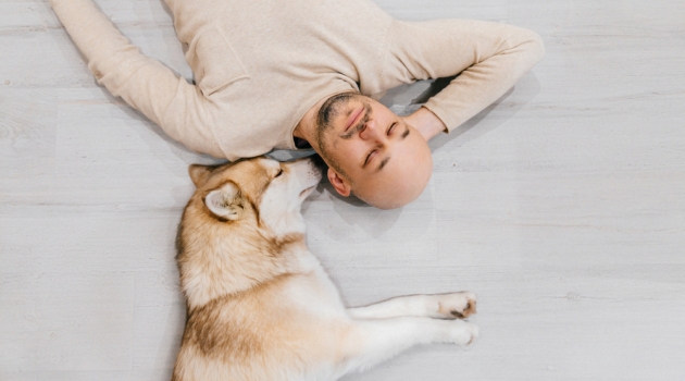 Top Tips for Taking Your Dog on an Activity Weekend Man Dog