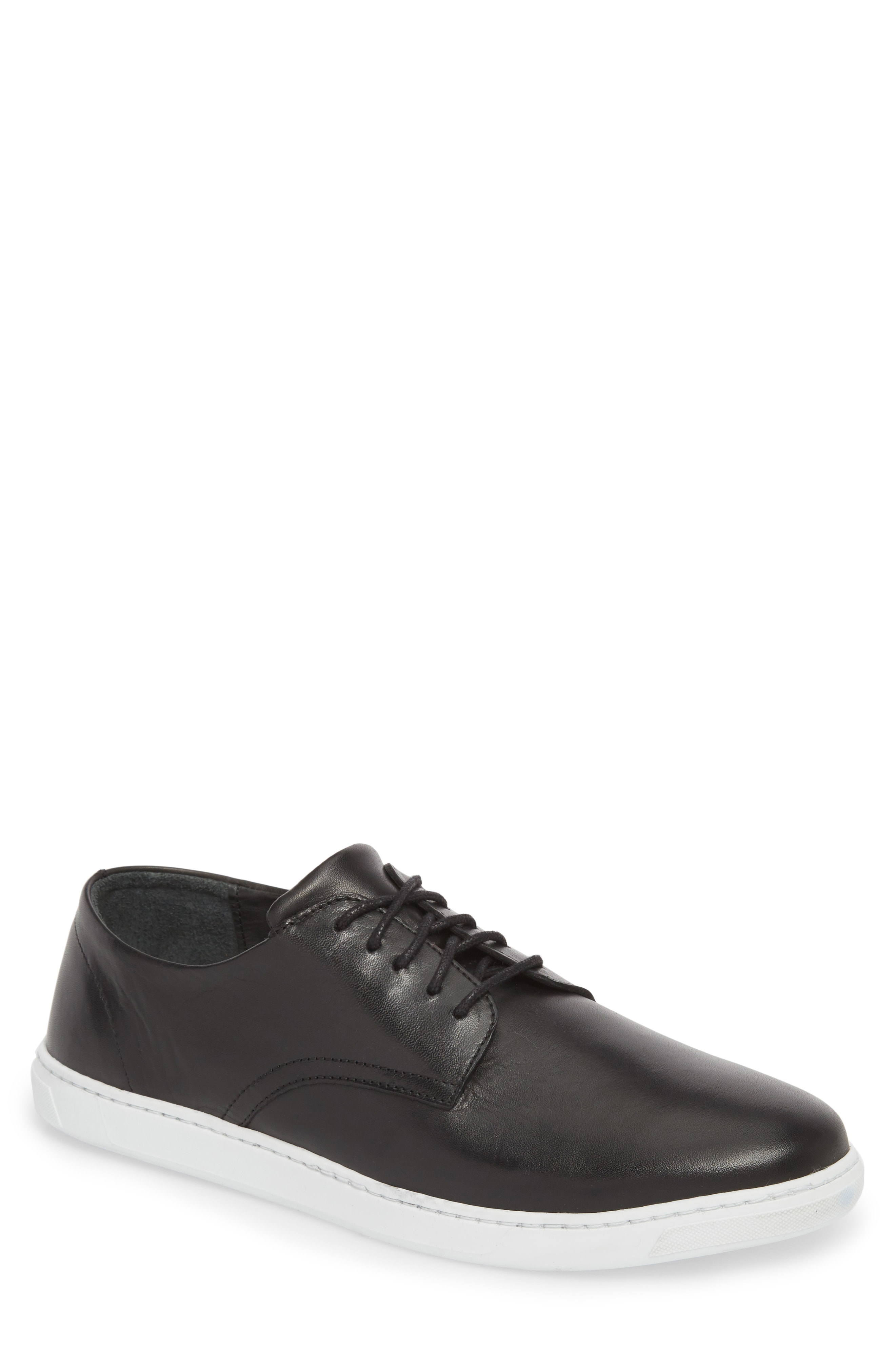 vince camuto sargita leather sneaker