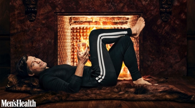 Nikolaj Coster-Waldau Covers Men's Health, Reflects on 'Game of Thrones' Going sporty, Nikolaj Coster-Waldau wears a Club Monaco knit polo with Michael Kors joggers.