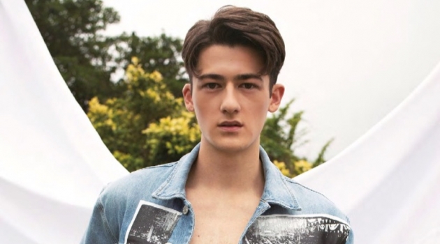 Adam Newman Rocks Calvin Klein Jeans for Men's Uno Hong Kong Adam Newman Rocks Calvin Klein Jeans for Men's Uno Hong Kong