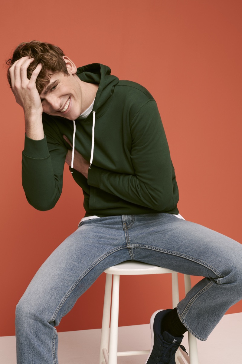 Debenhams taps Tom Webb to star in its spring-summer 2019 campaign.