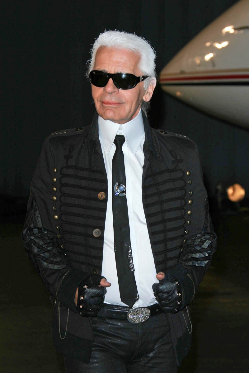 Karl Lagerfeld Designer Band Jacket » 10 Shocking & Tragic Fashion Deaths in History Karl Lagerfeld Designer Band Jacket