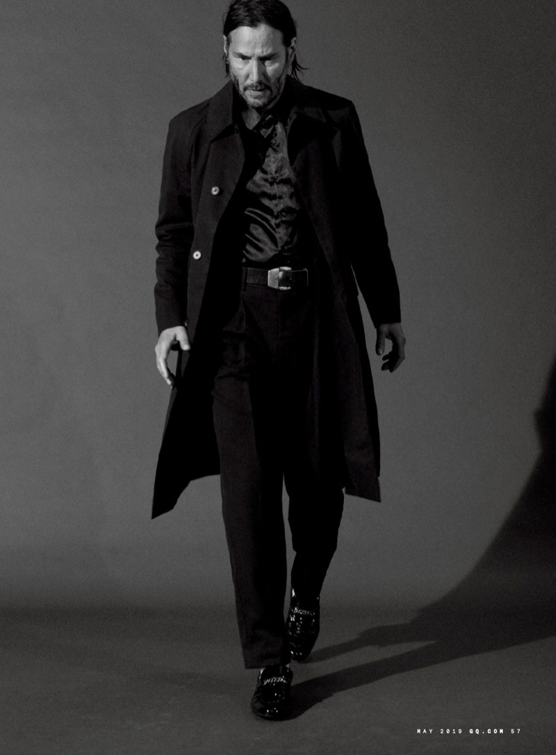 Dressed in black, Keanu Reeves wears a coat and pants by The Row with a shirt from SSS World Corp. He also dons an Artemas Quibble belt and Tom Ford loafers. » Keanu Reeves Covers GQ, Talks 'John Wick' Dressed in black, Keanu Reeves wears a coat and pants by The Row with a shirt from SSS World Corp. He also dons an Artemas Quibble belt and Tom Ford loafers.