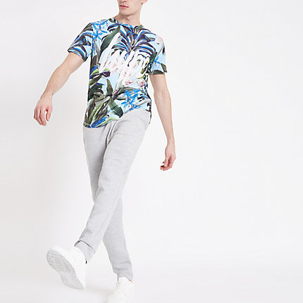 curve hem t shirt