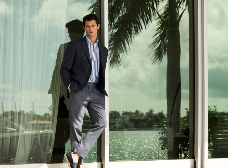 Donning a sharp suit, Garrett Neff appears in Pedro del Hierro's summer 2019 campaign.