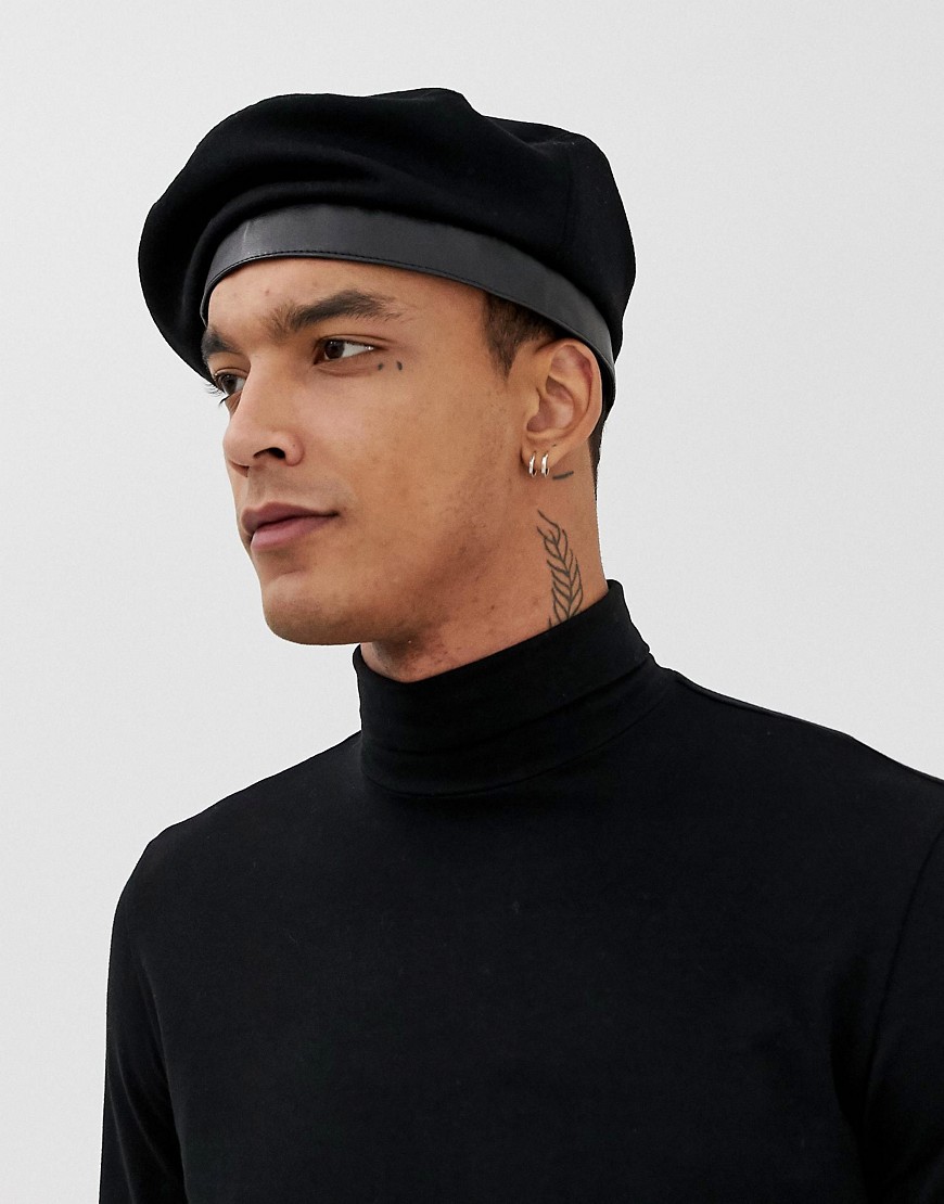 ASOS DESIGN beret in black with clasp front – Black | The Fashionisto