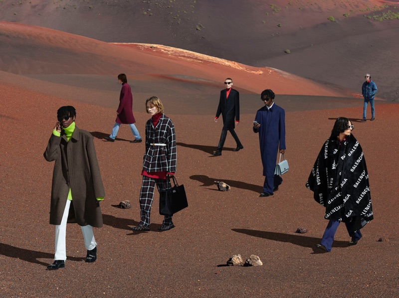 Taking to the desert, Balenciaga showcases its fall-winter 2019 collections.