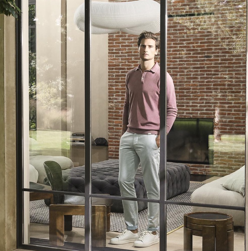 Brooksfield enlists Tom Warren as the star of its spring-summer 2019 campaign.
