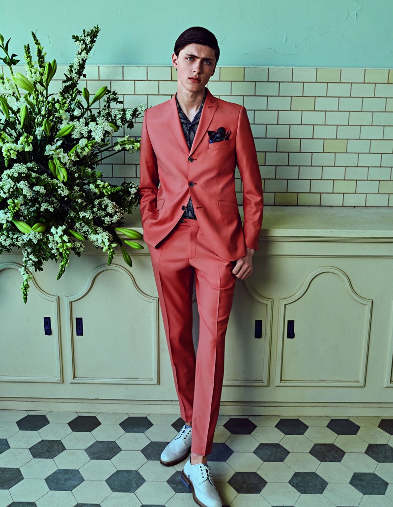 Dapper to say the least, Sep Graf appears in Club of Gents' spring-summer 2019 campaign.