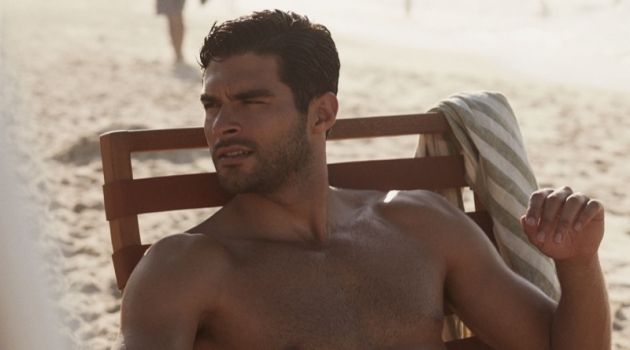 Pedro Aboud Takes to the Beach with Frescobol Carioca Relaxing on the beach, Pedro Aboud stars in a campaign for Frescobol Carioca.