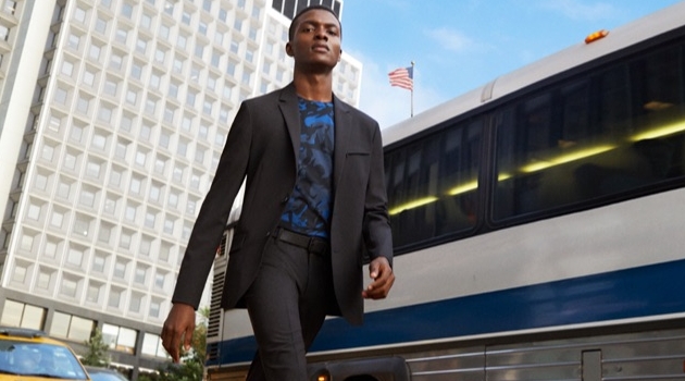 Jubril Oyedeji & Luca Bertea Hit the Streets of New York for Kenneth Cole Spring '19 Campaign Donning a suit, Jubril Oyedeji appears in Kenneth Cole's spring-summer 2019 campaign.