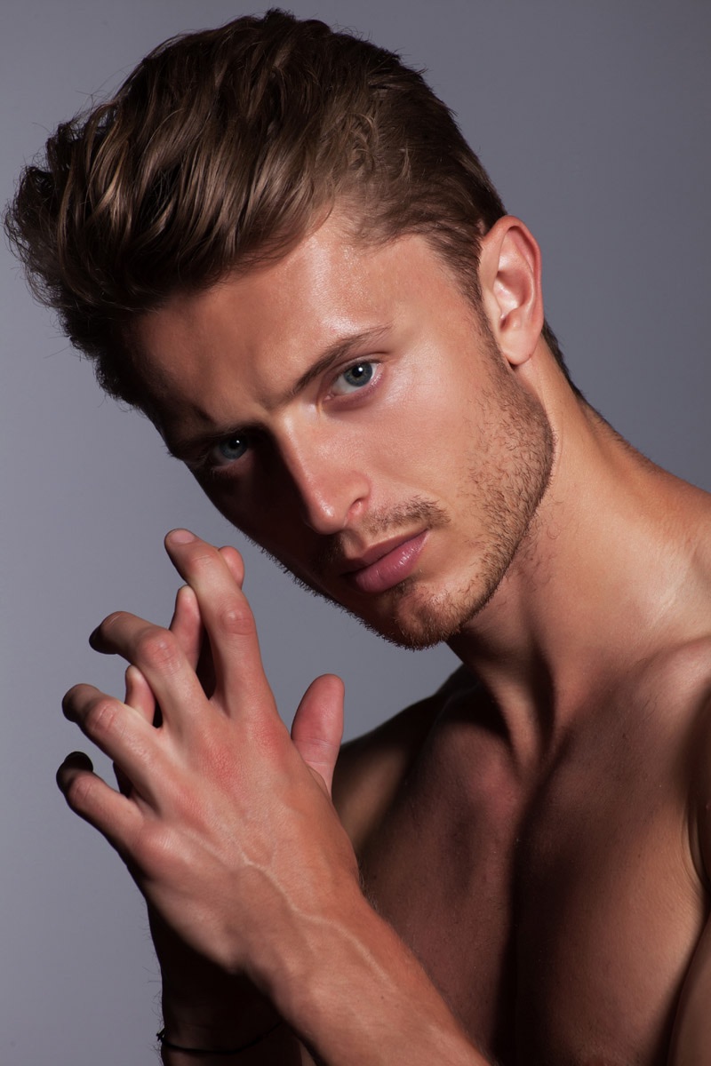 Fashionisto Exclusive: Max Rendell photographed by Brent Chua » Max Rendell Hits the Studio, Reflects on Modeling Fashionisto Exclusive: Max Rendell photographed by Brent Chua