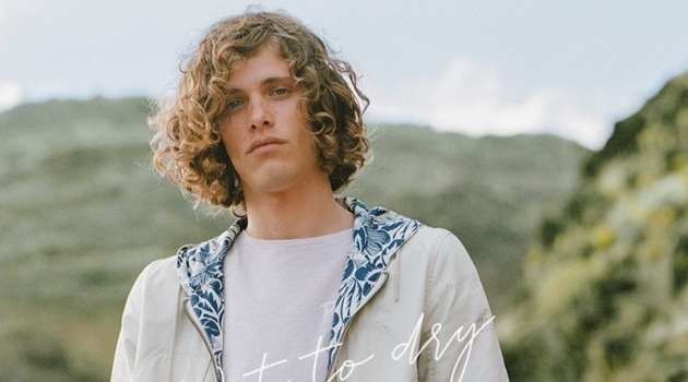 A Tropical Tale: Umberto Manca Tackles Summer Style with Pepe Jeans A Tropical Tale: Umberto Manca Tackles Summer Style with Pepe Jeans