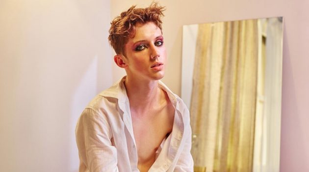 Troye Sivan Joins Calvin Klein for #MYCALVINS Campaign Troye Sivan stars in Calvin Klein's spring-summer 2019 #MYCALVINS campaign.