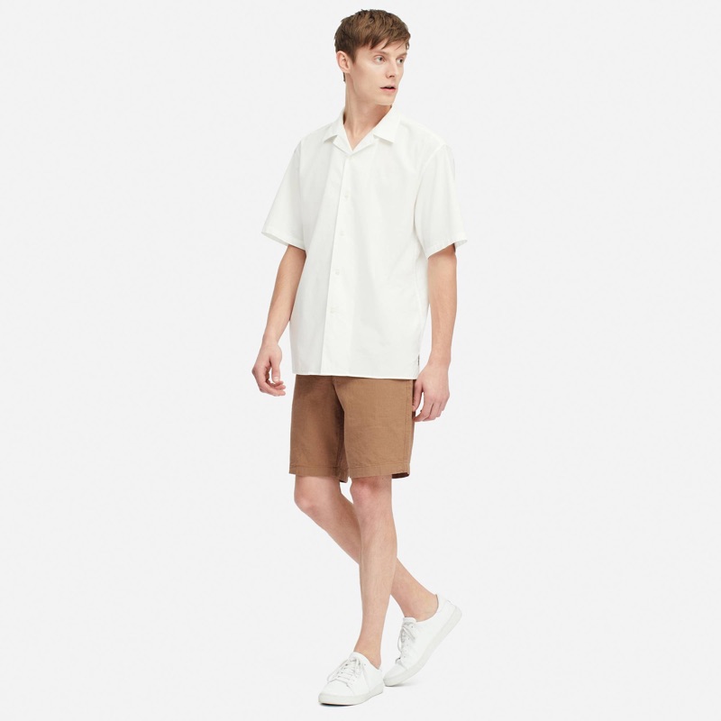 Warming up to summer style, Janis Ancens wears UNIQLO's linen blend shorts $29.90.