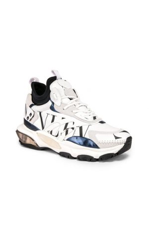 Valentino Hi-Top Logo Sneaker in White. - size 43 (also in 42,45) Valentino Hi-Top Logo Sneaker in White. - size 43 (also in 42,45)