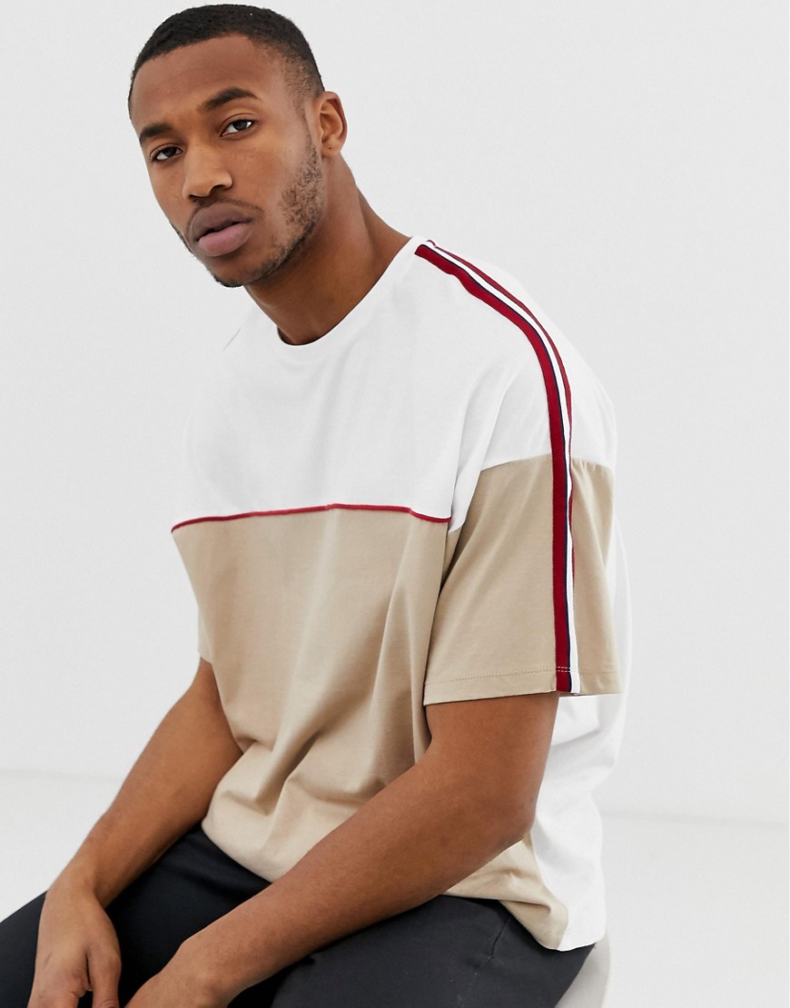 beige oversized t shirt