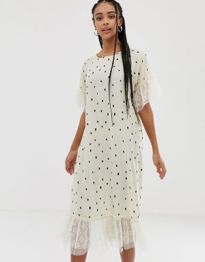 Amy Lynn short sleeve polka dot shift dress with lace detail - Cream Amy Lynn short sleeve polka dot shift dress with lace detail - Cream