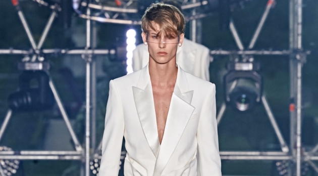 Balmain Revives the Rockstar with Spring '20 Collection Balmain Revives the Rockstar with Spring '20 Collection