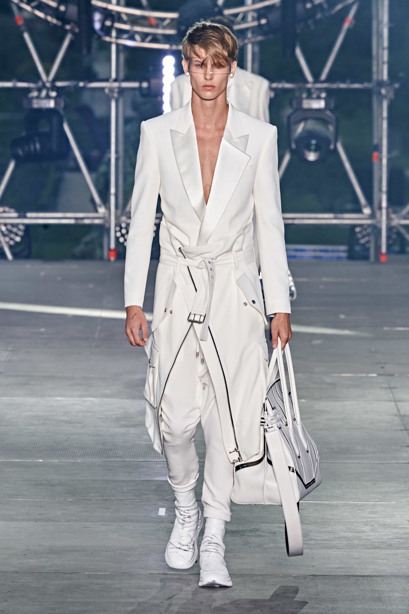 Balmain Fashion Collection Ready To Wear Spring Summer 2022, Paris Fashion  Week 0028 – NOWFASHION