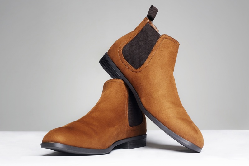 Boots vs Chelsea Boots Debate: What is the Difference? – The Fashionisto