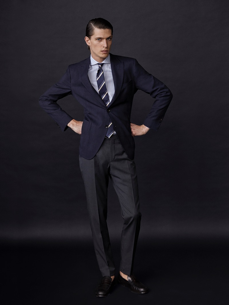 Model Edoardo Sebastianelli poses in a dapper suiting look from Massimo Dutti.