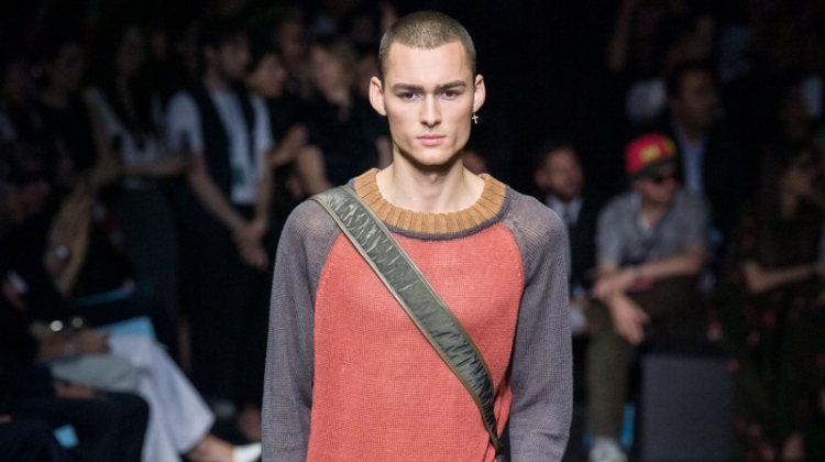 Emporio Armani Finds a Modern Stride with Spring ’20 Collection