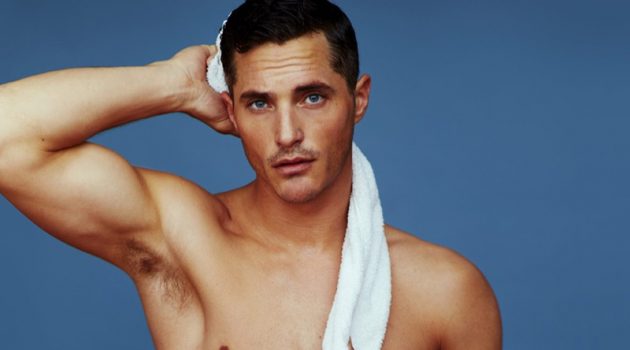 Ollie Edwards Fronts Grooming Story for Issue Man Ollie Edwards stars in a story for the latest edition of Issue Man.