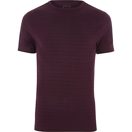 River Island Mens Burgundy muscle fit crew neck T-shirt | The Fashionisto