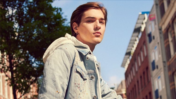 Zara Tackles Casual Summer City Style