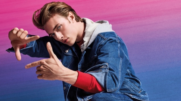 Lucky Blue Smith Goes Casual for Armani Exchange Fall '19 Campaign Lucky Blue Smith Goes Casual for Armani Exchange Fall '19 Campaign