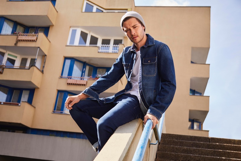 Francisco Lachowski doubles down on essential denim by Esprit. » 7 Male Models to Follow On Instagram Francisco Lachowski doubles down on essential denim by Esprit.