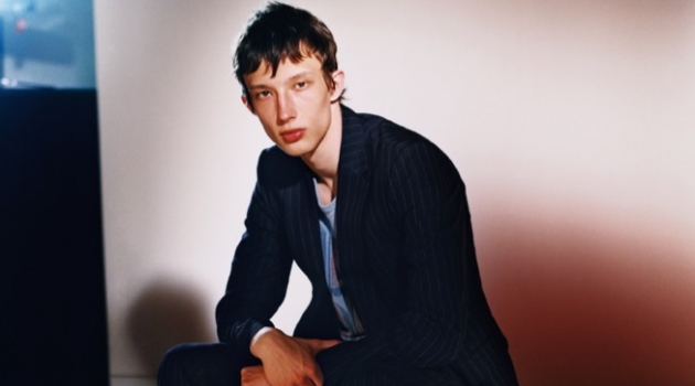 Giuseppe Zanotti Taps Mateusz Chmielewski as Star of Fall '19 Campaign Mateusz Chmielewski stars in Giuseppe Zanotti's fall-winter 2019 men's campaign.