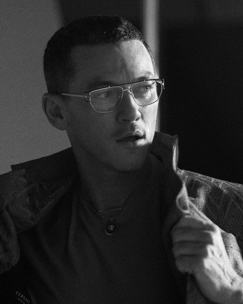 Mert & Marcus photographs Luke Evans for Versace's Grecamania eyewear campaign.