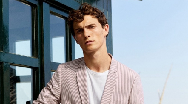 At the Beachfront: Luc Defont-Saviard for Mango At the Beachfront: Luc Defont-Saviard for Mango