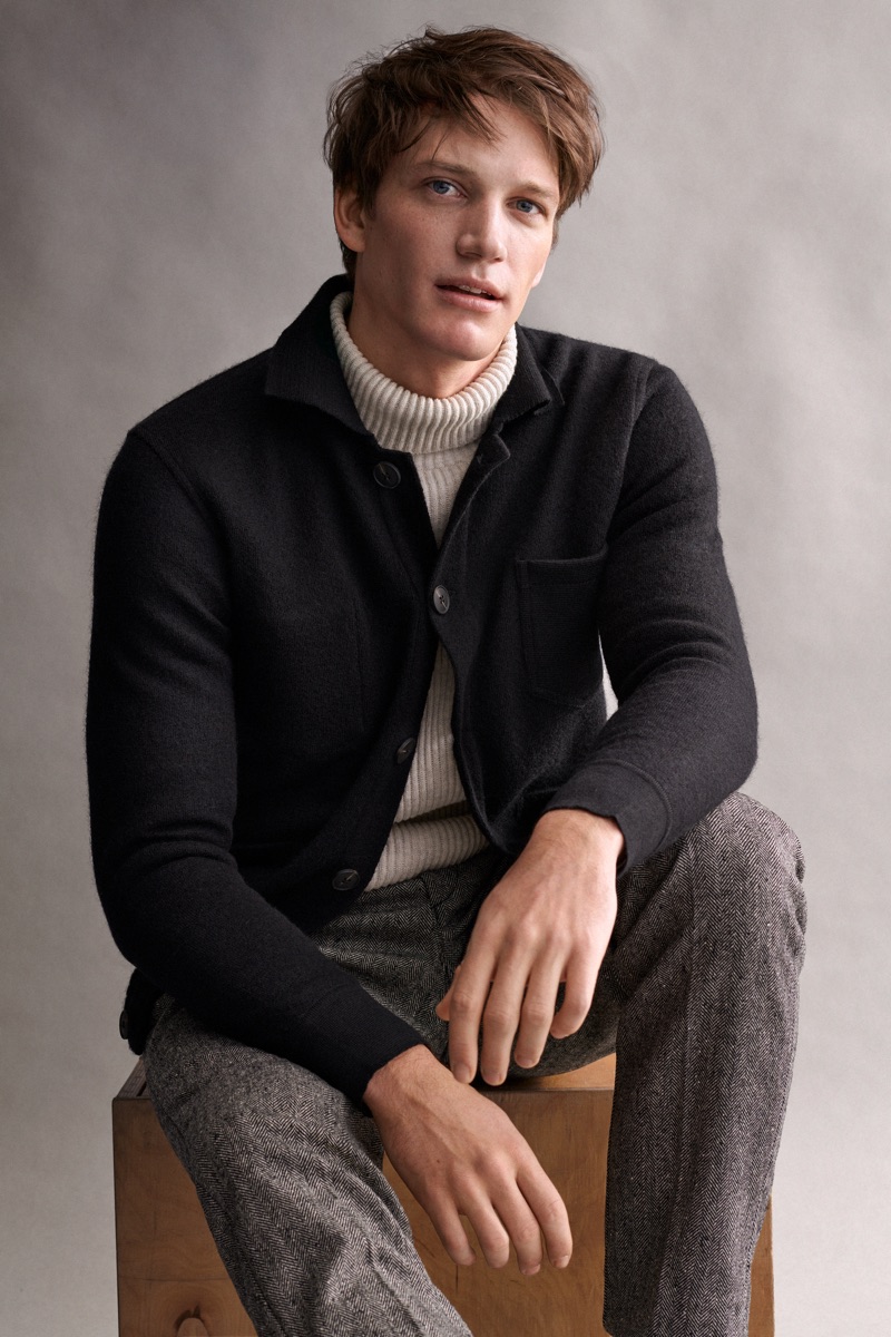 Florian Van Bael sports a chic fall-winter 2019 look from Marc O'Polo.