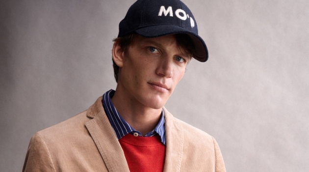 Florian Van Bael Channels Scandinavian Spirit in Marc O'Polo Fall '19 Casualwear A smart vision, Florian Van Bael dons a corduroy blazer from Marc O'Polo.