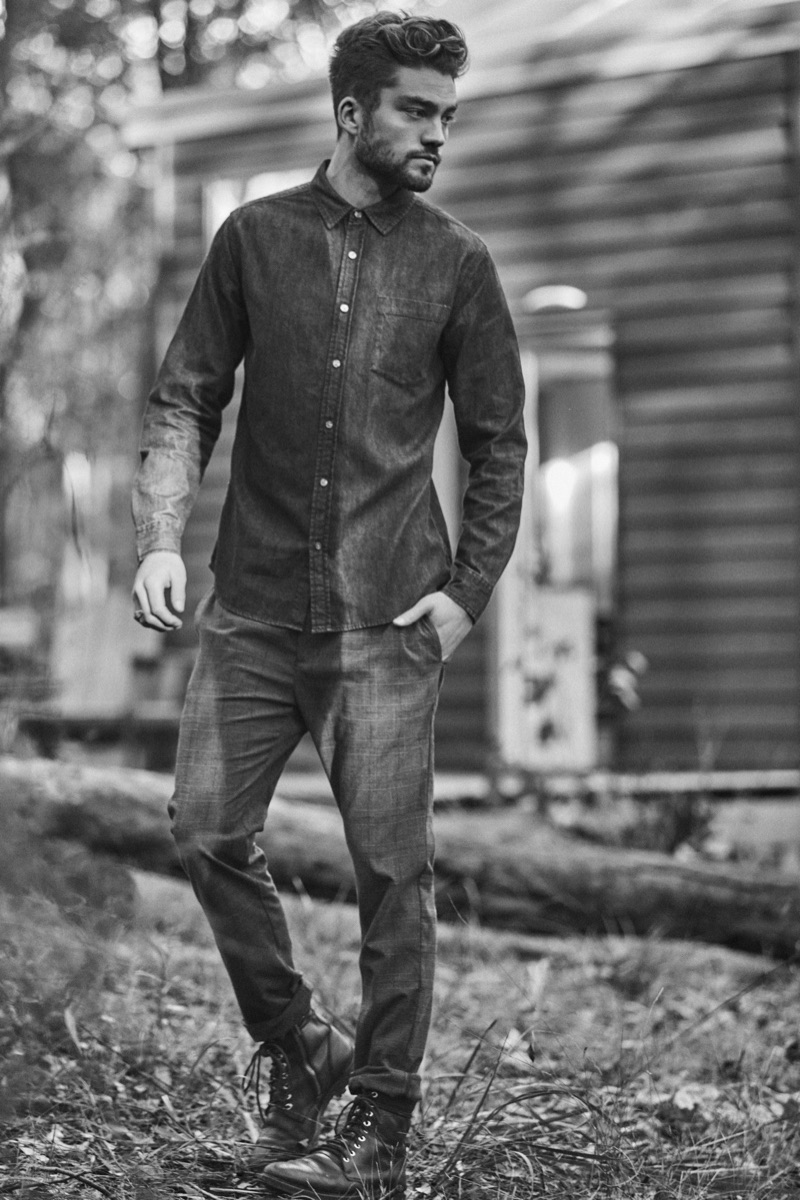 Richard wears shirt G-Star, pants Oxford, and boots RM Williams.