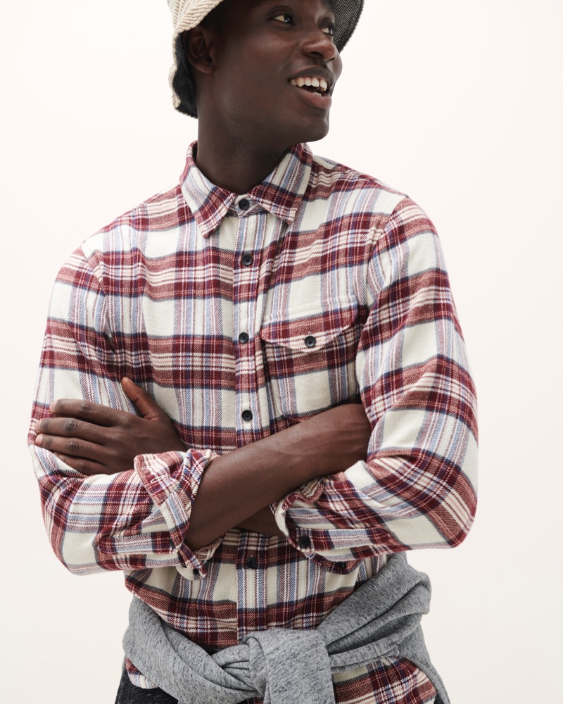 Model Charles Oduro dons a flannel shirt from Alex Mill's fall 2019 collection. » Noah & Charles Layer for Fall in Alex Mill Collection Model Charles Oduro dons a flannel shirt from Alex Mill's fall 2019 collection.