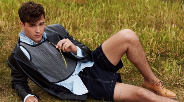 Francisco Lachowski Heads Outdoors with Tings Magazine Francisco Lachowski Heads Outdoors with Tings Magazine