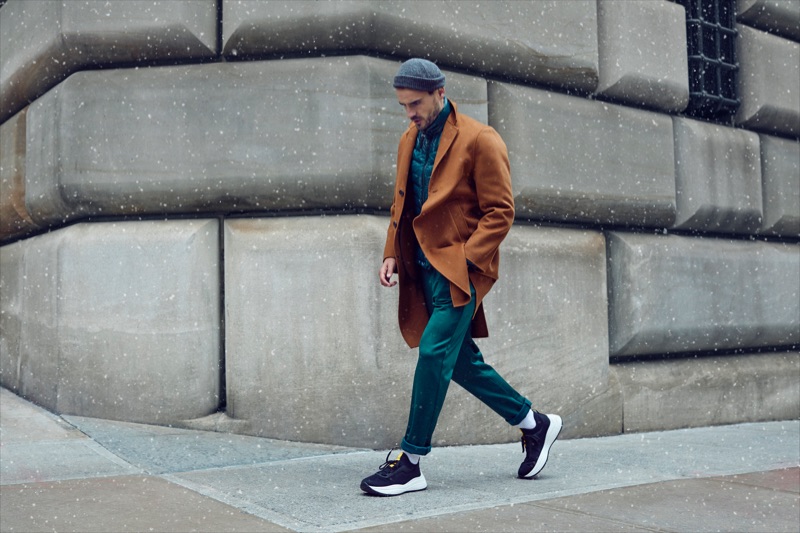 On a stroll, Arthur Kulkov stars in Mackage's fall-winter 2019 men's campaign. » Arthur Kulkov Tackles a Snowy Day for Mackage Fall '19 Campaign On a stroll, Arthur Kulkov stars in Mackage's fall-winter 2019 men's campaign.